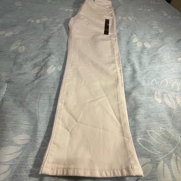 Banana Republic Travel Jean for men - Picture 6 of 7